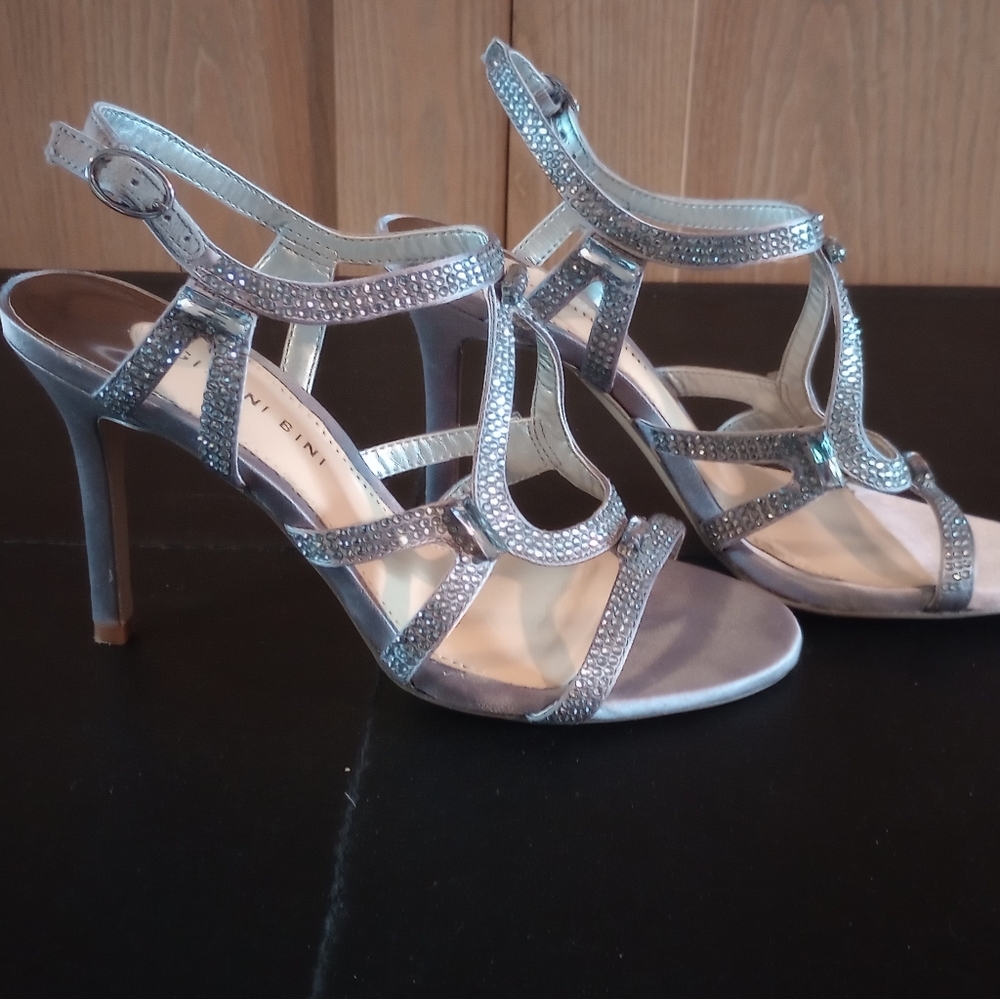 Gianni Bini Rhinestone Heels Size 8